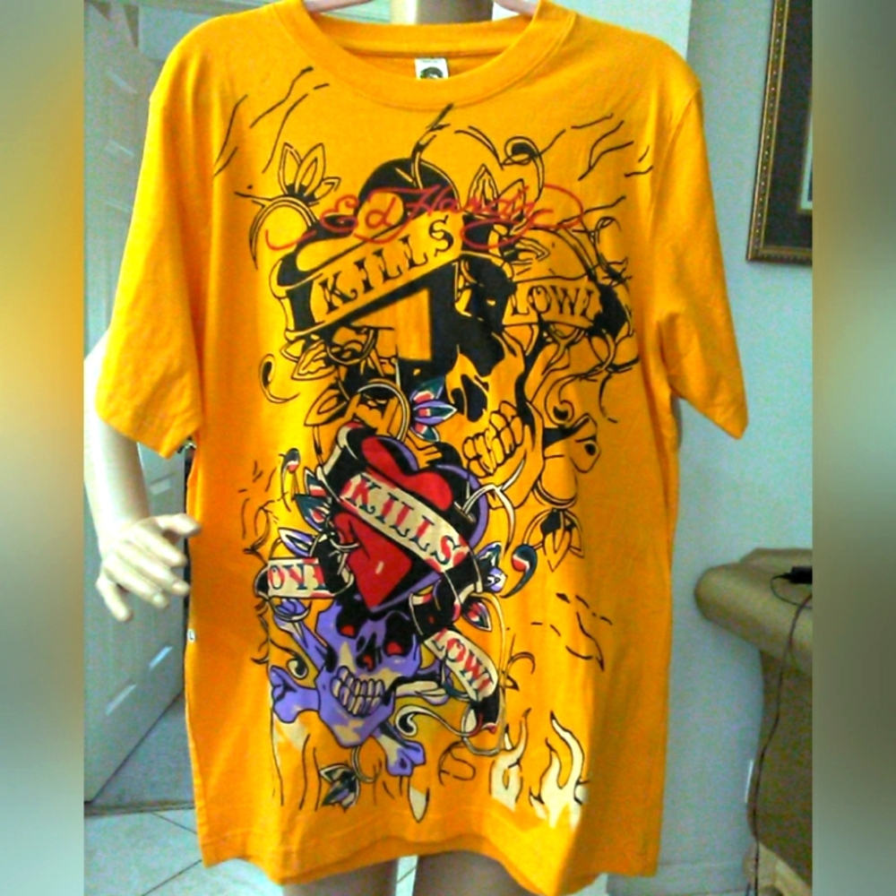 BNIP ED HARDY T-SHIRT YELLOW W/ SKULLS BLACK WHITE RED PURPLE SZ. XL BY AUDIGIER